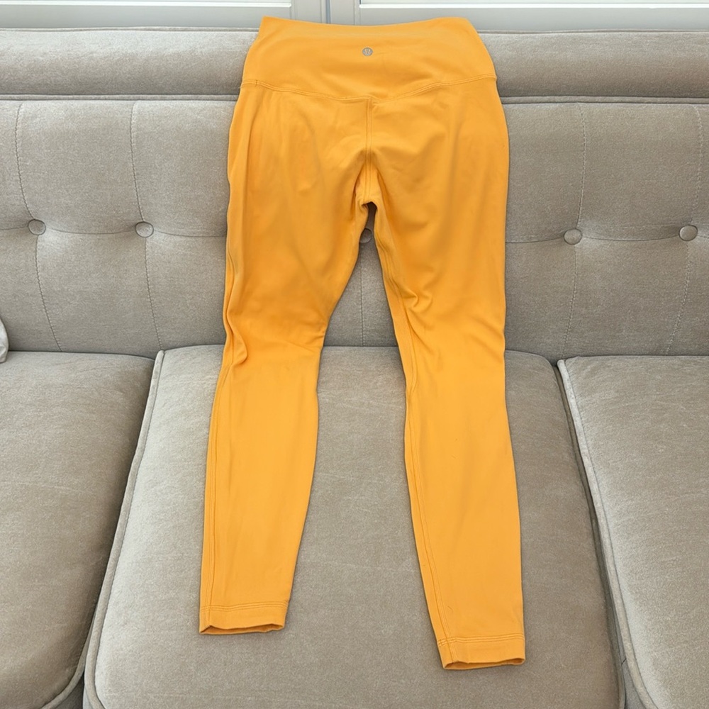 Lululemon size 6 high rise leggings